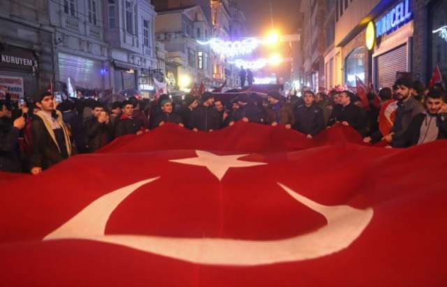 La Turquie suspend ses relations au plus haut niveau avec les Pays-Bas