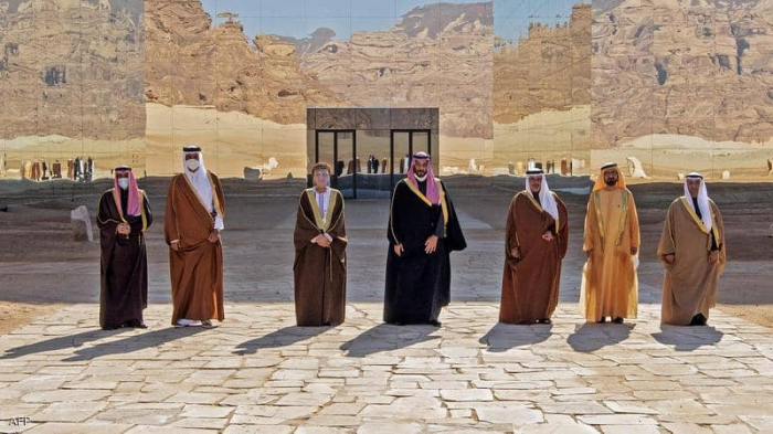 الإمارات تعيد فتح "كافة المنافذ" مع قطر