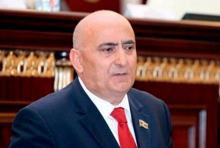  Azadlıqdan dirçəlişə doğru -  Musa Qasımlının şərhi  