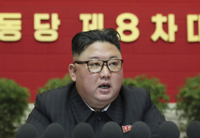 Kim Jong-un anuncia que ampliará su programa de armamento nuclear en una advertencia a Biden