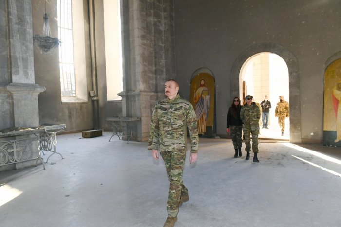  Prezident Şuşada “Qazançılar kilsəsi”ndə olub -    FOTO      