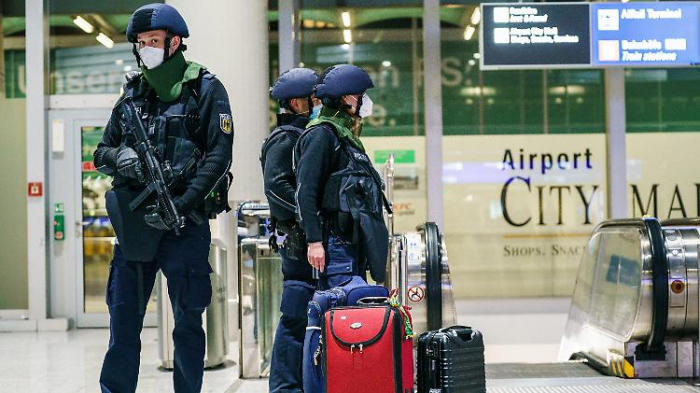 Mann löst Alarm am Flughafen Frankfurt aus