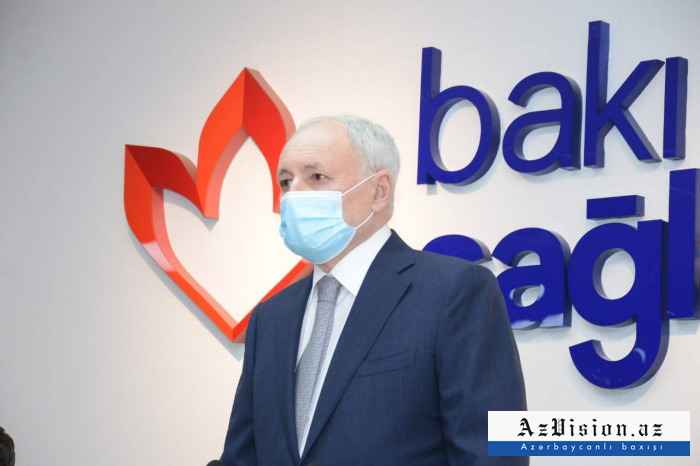   El ministro de Salud de Azerbaiyán afirma que la vacuna contra el COVID-19 es bastante segura  