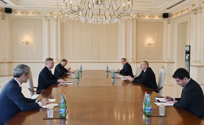    رئيس إلهام علييف يستقبل سكرتير الدولة في وزارة الخارجية الفرنسية  
