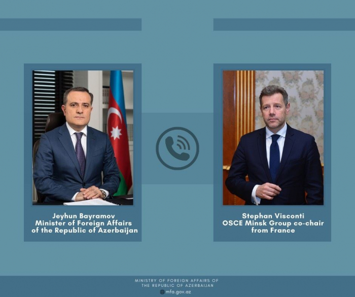  Le ministre azerbaïdjanais des Affaires étrangères s’entretient au téléphone avec le coprésident français du Groupe de Minsk 
