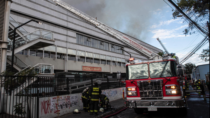 Großbrand in Klinik in Chile: 350 Patienten evakuiert