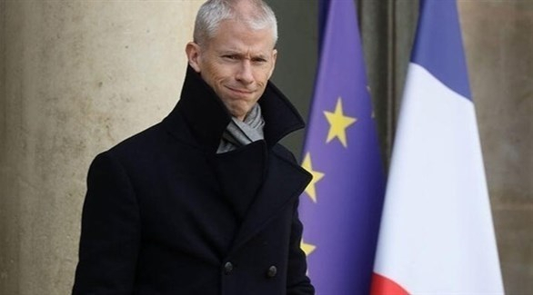 فرنسا تدعو بايدن إلى تهدئة النزاعات التجارية