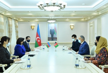 Se debaten las cuestiones de cooperación interparlamentria entre Azerbaiyán y Afganistán