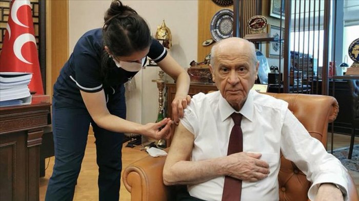 Baxçalı koronavirusa qarşı peyvənd olundu