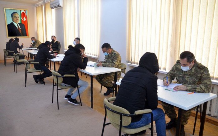 Müharibədən qayıdanların müraciətlərinə baxılması davam edir