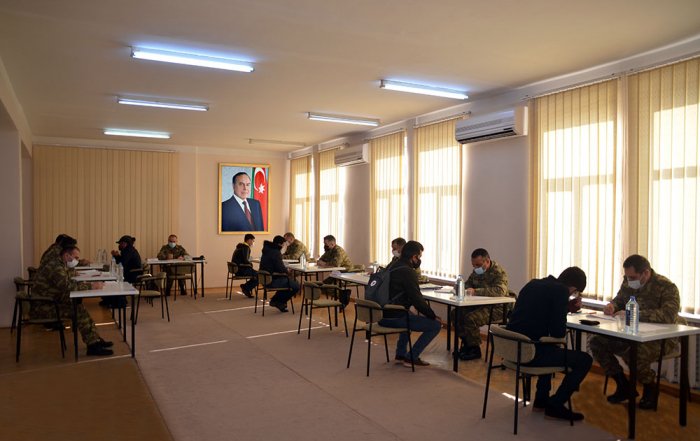  Tərxis edilənlərin müraciətlərinə baxılır -  Komissiya işə başladı  