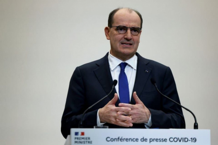 Francia anuncia nuevas restricciones ante el avance de la COVID-19