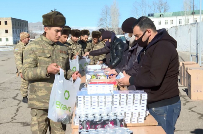  Mit Unterstützung der Heydar-Aliyev-Stiftung Lebensmittel an unsere Soldaten geschickt 