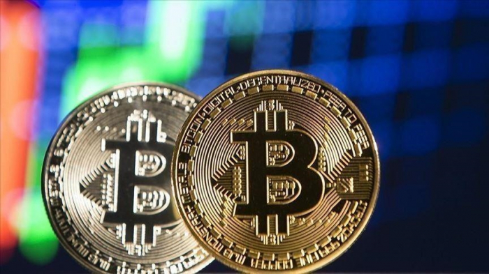 Un autre sommet historique pour Bitcoin - 35 000 dollars