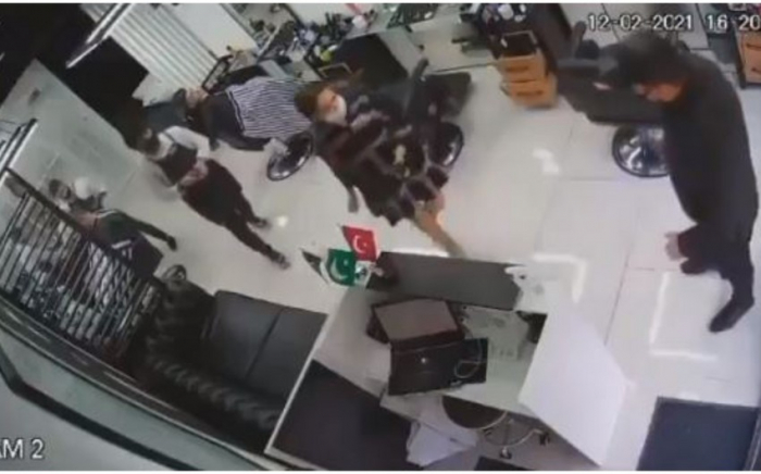    Bakıda qadına qarşı zorakılıq edən polis işdən çıxarıldı     

