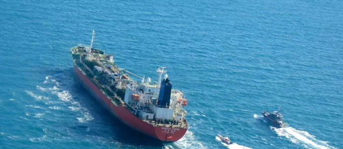 إيران تفرج عن طاقم سفينة كوريا الجنوبية التي استولى عليها الحرس الثوري