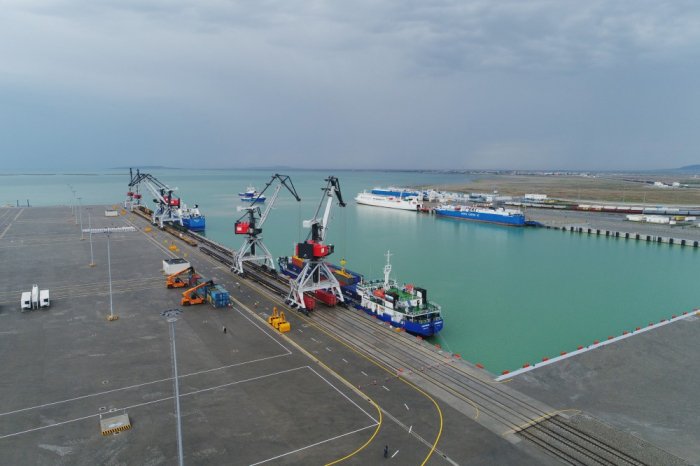  Bakı Beynəlxalq Dəniz Ticarət Limanı nazirliyin tabeliyindən çıxarıldı  
 
