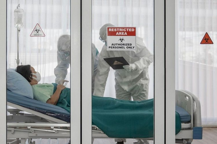 Britaniyada son sutkada 1001 nəfər virusdan ölüb