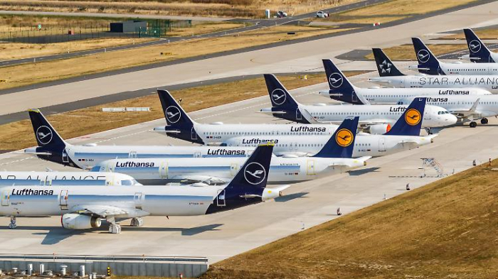 Flugverkehr fällt auf historisches Tief