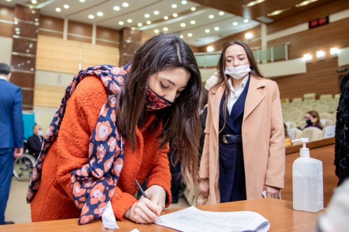 Nazirlik yanında İctimai Şuranın yeni tərkibi seçildi