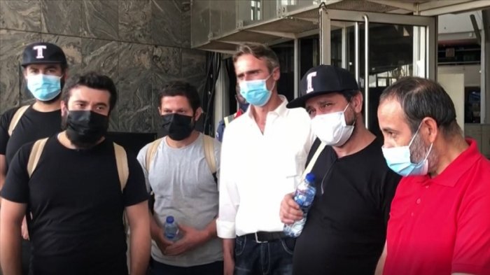 Girovluqdan azad olunan dənizçilər səfirliyə gətirildi