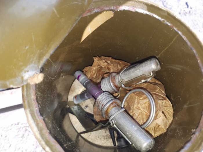  Se encontraron armas y municiones dejadas por armenios 
