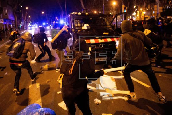 Nuevos altercados en las protestas por Pablo Hasel en Cataluña y Madrid