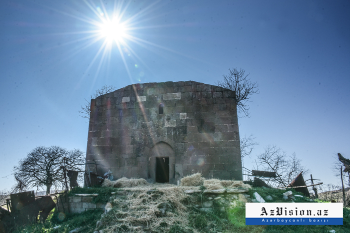   Moschee aus dem 4. Jahrhundert von Armeniern in einen Tierstall verwandelt -   FOTOS    