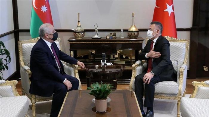   Türkischer Vizepräsident trifft sich mit dem aserbaidschanischen Premierminister  