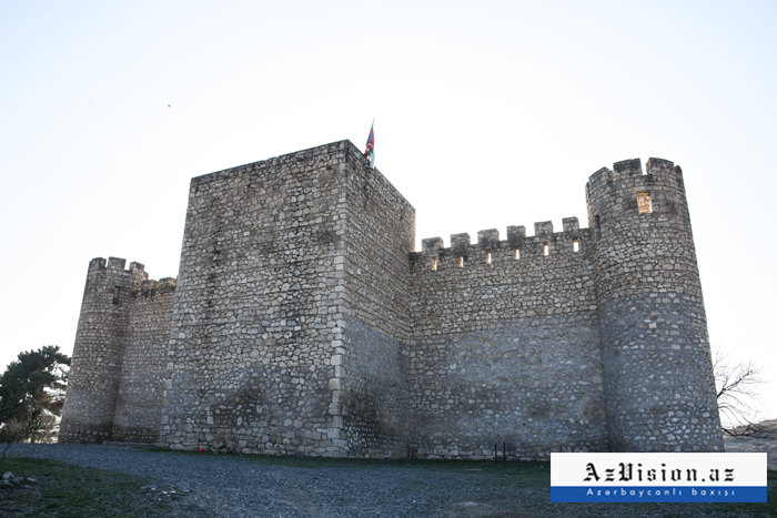   Prächtige Festung von Panahali Khan im befreiten Agdam  