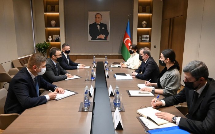   Jeyhun Bayramov es invitado a visitar Ucrania  