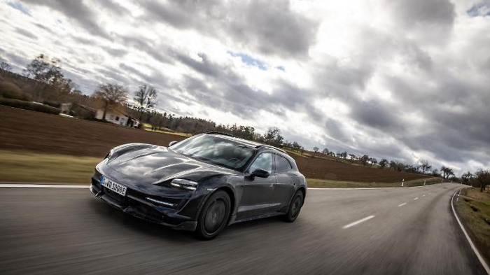   Porsche macht Taycan zum Cross Turismo  