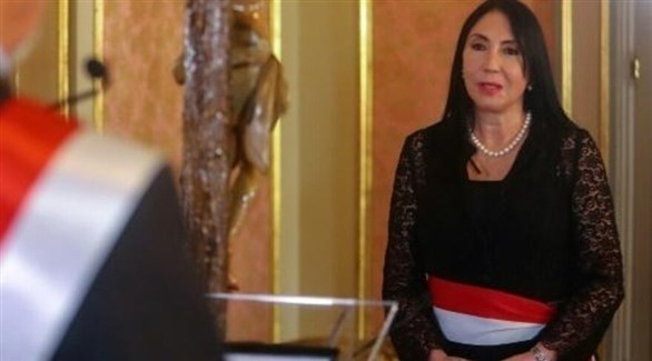 استقالة وزيرة خارجية بيرو بعد تلقيح مسؤولين قبل المواطنين ضد كورونا