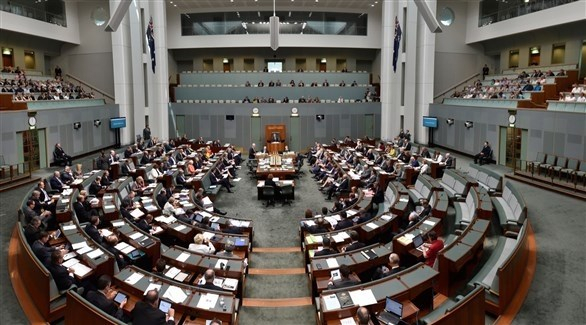 البرلمان الأسترالي يقر قانوناً يجبر فيس بوك وغوغل على الدفع مقابل الأخبار الإلكترونية