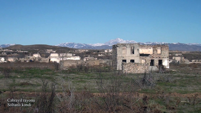  قرية أخرى دمرها الأرمن: صور من سلطانلي - فيديو 