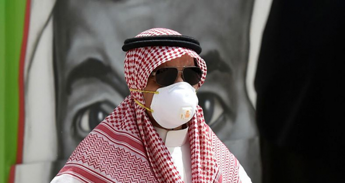 السعودية تغلق 8 مساجد بسبب كورونا