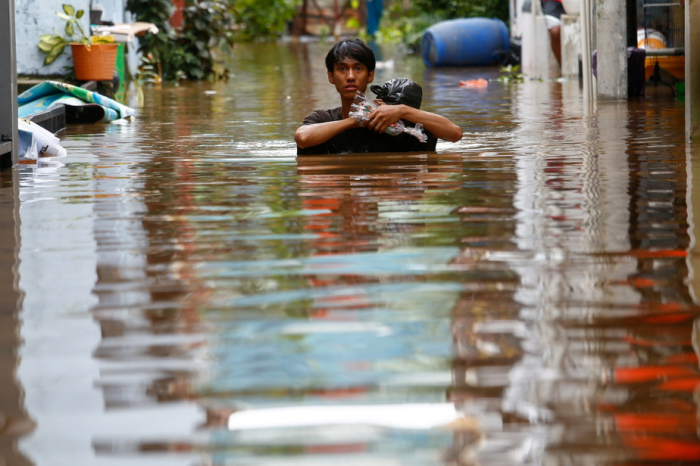 Indonésie: Cinq morts dans des inondations à Jakarta