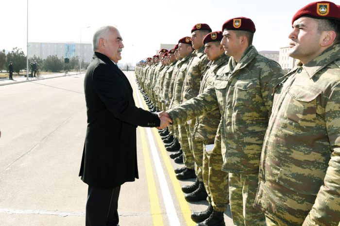 Vasif Talıbov Vətən müharibəsi iştirakçılarını mükafatlandırdı