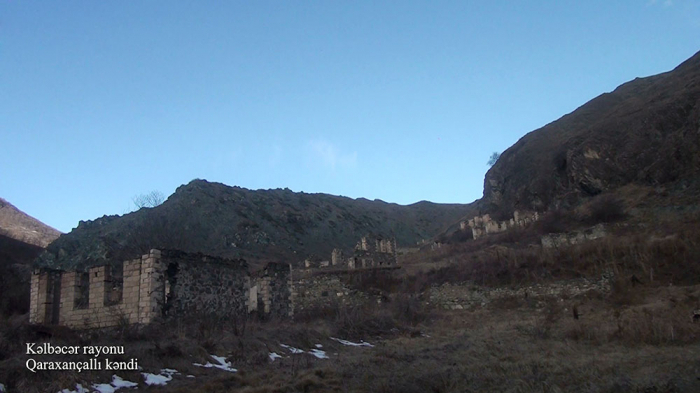  لقطات لقرية قراخانشالي في منطقة كالباجار - فيديو 
