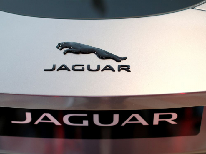Jaguar Land Rover annonce la suppression de 2.000 postes dans le monde