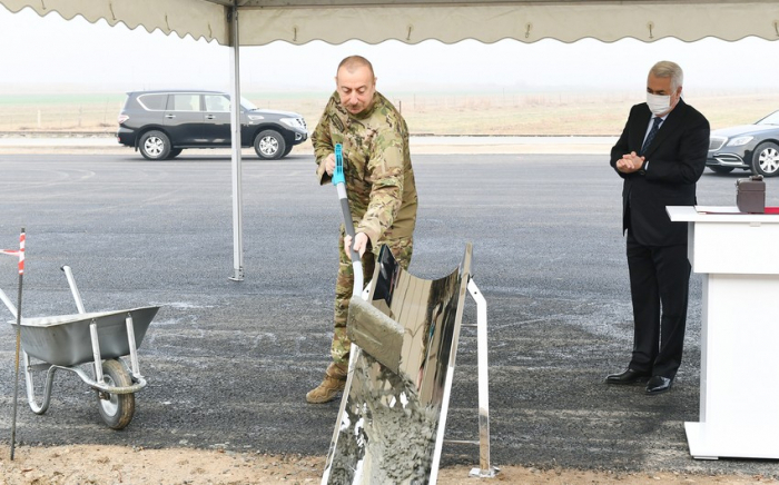   Ilham Aliyev legte den Grundstein für die Horadiz-Aghband-Eisenbahn  