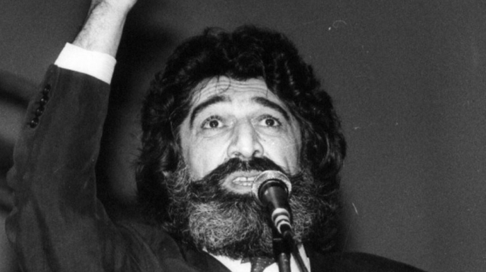  Məşhur müğənni koronavirusdan öldü 