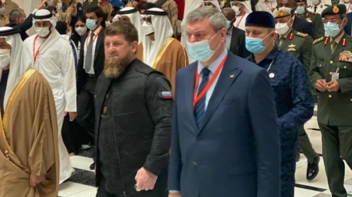 Kadırovla çəkilən foto Ukraynada qalmaqal yaratdı 