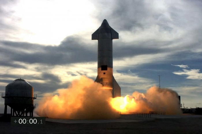  İlon Maskın raketi canlı yayımda partladı 