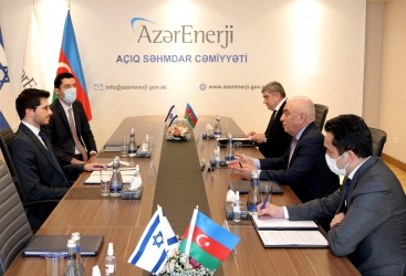Azerbaiyán analiza el sistema energético con Israel
