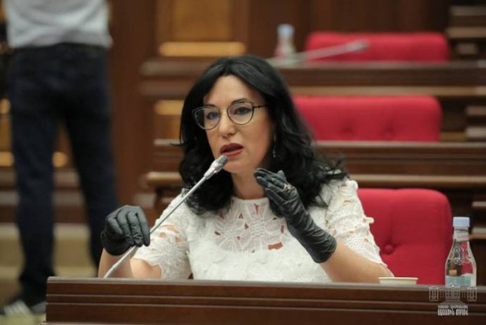   "Paşinyanın tərəfdarları İslamı qəbul etməyə hazırdır" -    Erməni deputat      