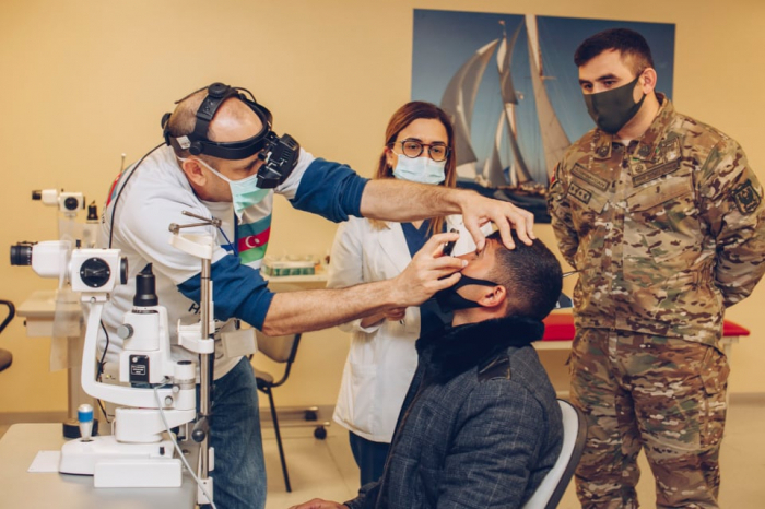  Des médecins israéliens transplantent des prothèses oculaires à 58 vétérans azerbaïdjanais -  VIDEO  