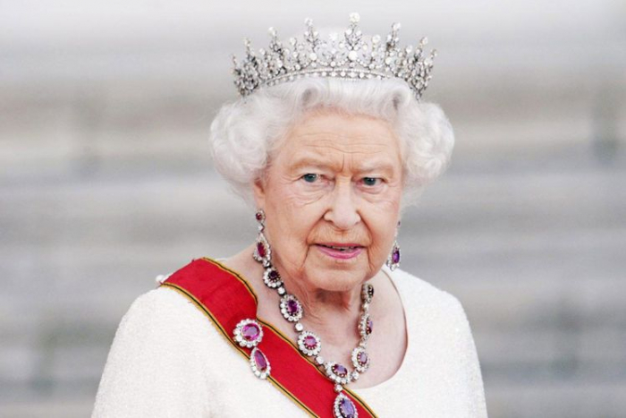   Britaniya kraliçası:  “Yuri Qaqarin cazibədar idi”  