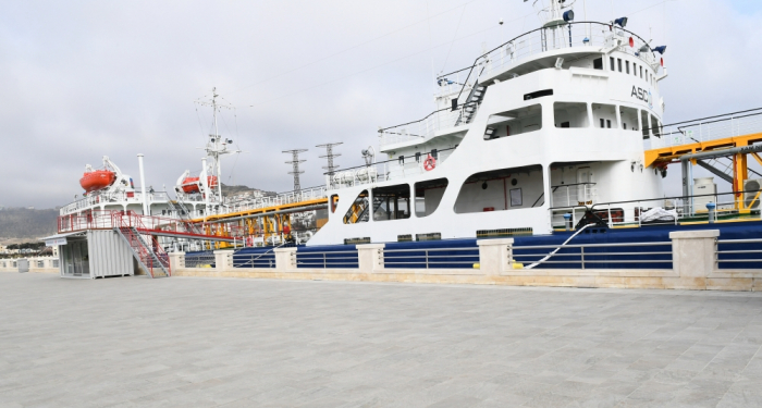  El barco-museo Surakhani se establece por primera vez en el mundo en Bakú - FOTOS