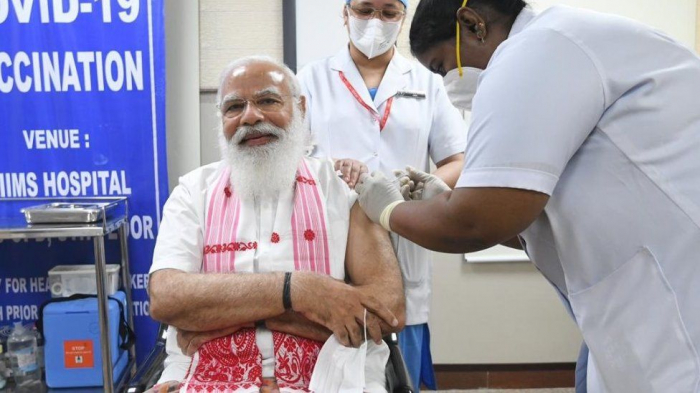 Indian prime minister Modi receives coronavirus jab